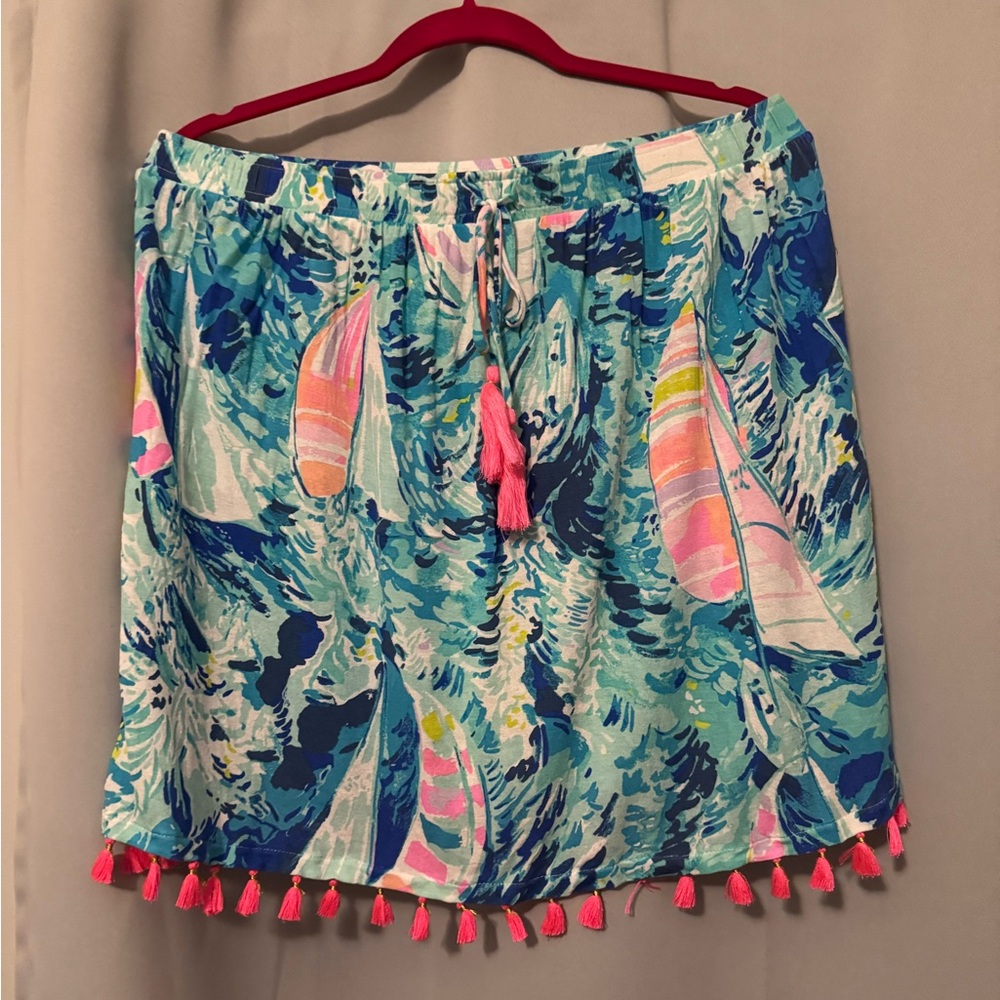 Lilly Pulitzer size L strapless top with tassels